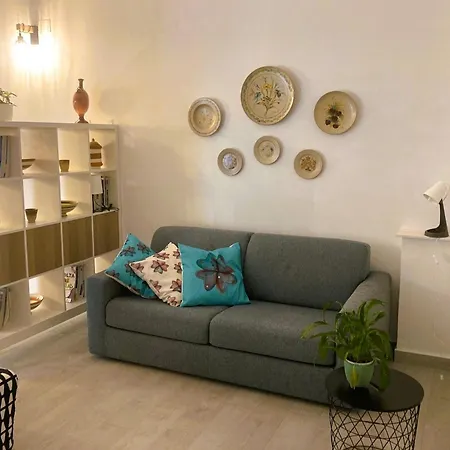 La Casa Blu * Mirabella Imbaccari